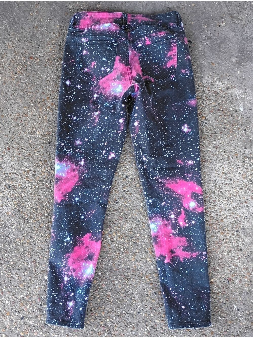2/$10 Hot Topic Blackheart Galaxy Print Pink & Black Skinny Jeans Size 7 - Picture 7 of 8